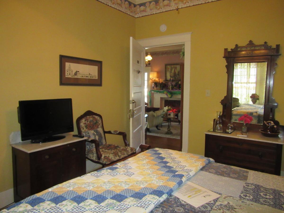 The Carriage House Bed & Breakfast Jefferson Luaran gambar